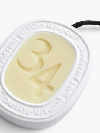 34 Boulevard Saint Germain – ovale en cire